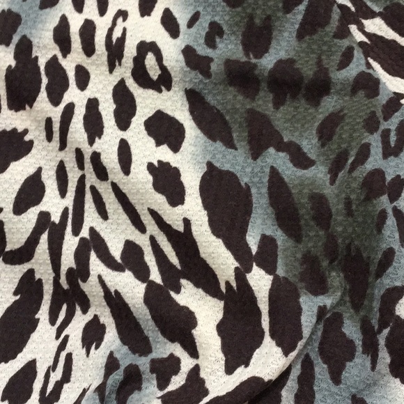 Olivia Animal Print Tie Front Top - Picture 5 of 7